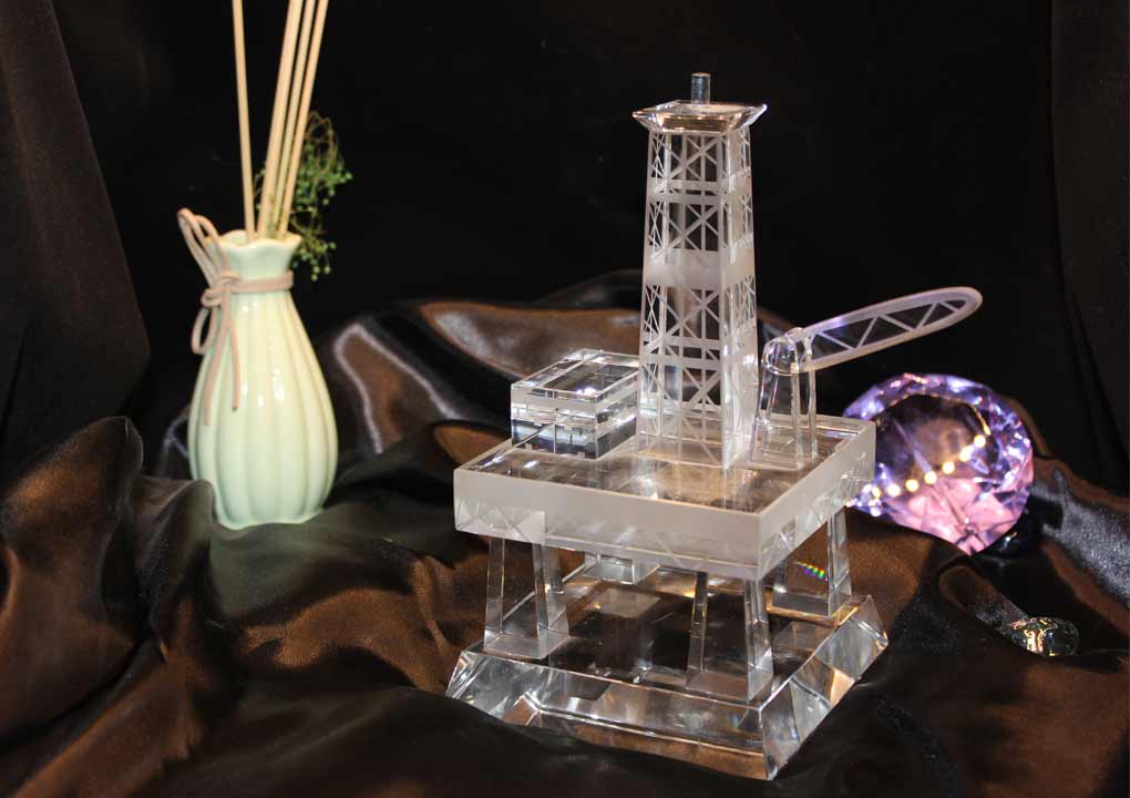 How Crystal Awards Create Lasting Impressions at UAE Ceremonies?