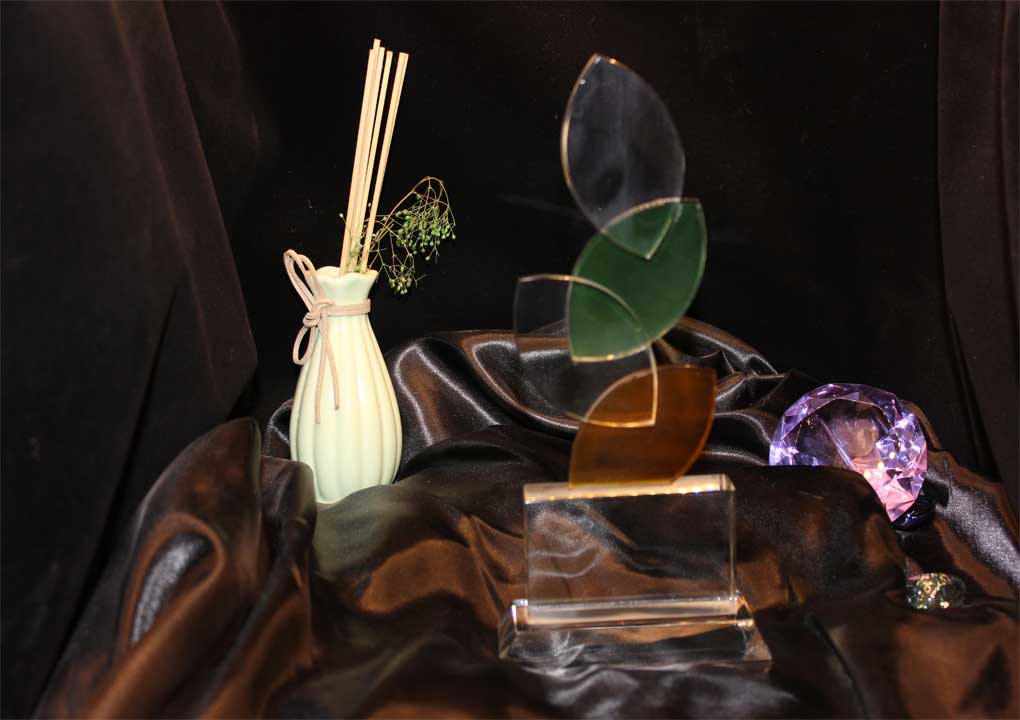 Crystal Trophy with colour filling