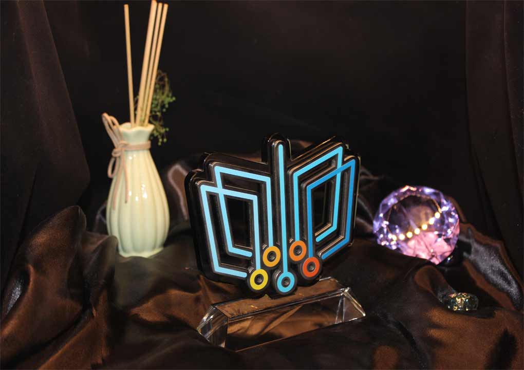 crystal Trophy with metal UV printing